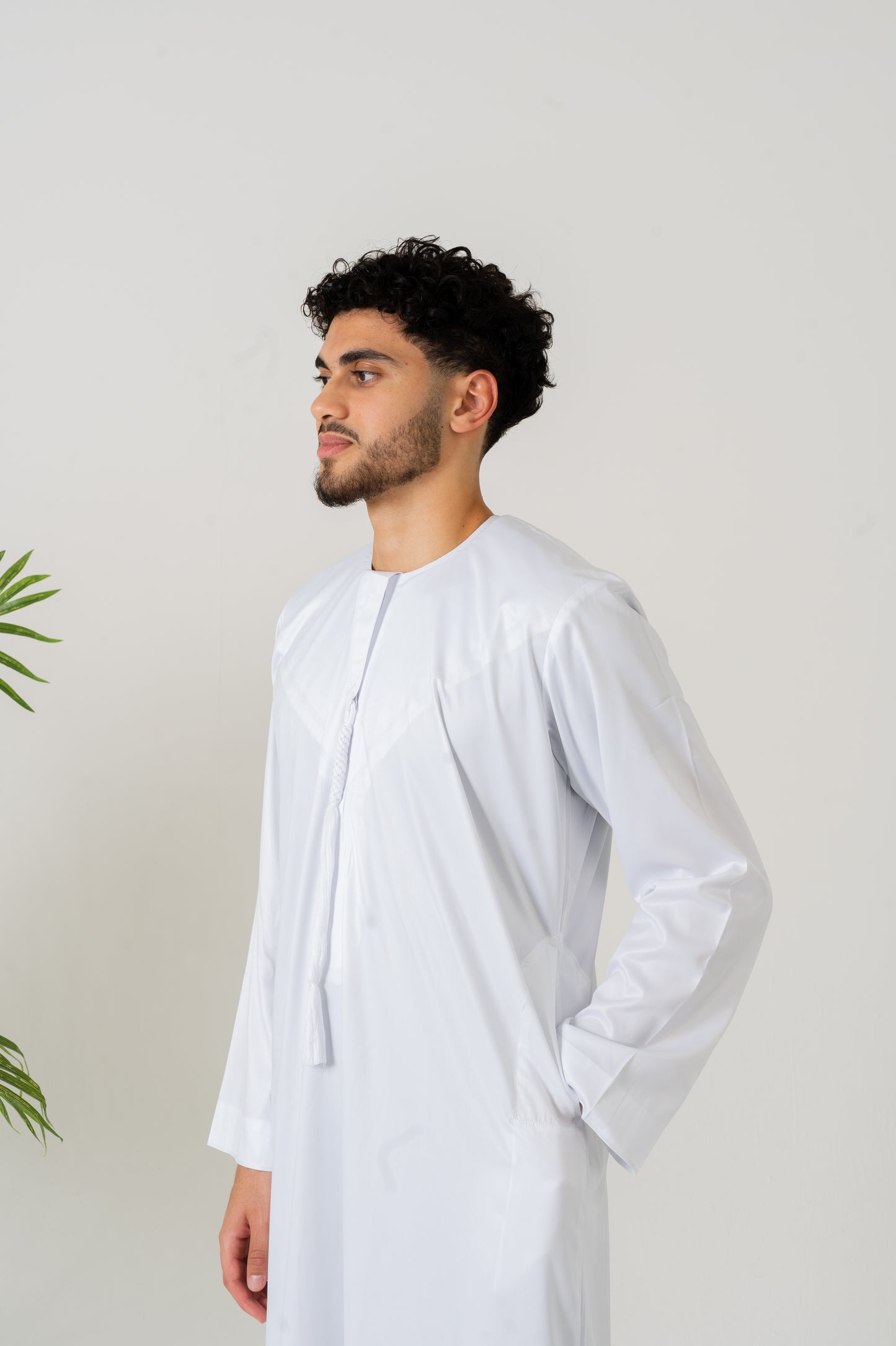 White Emirati Thobe